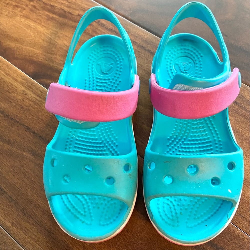 Toddler Size 10 Girls Pink Aqua Croc Sandals Summer Blue Waterproof